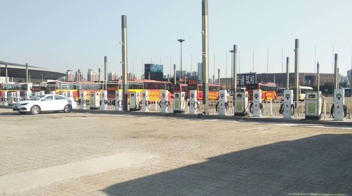 গাড়ির GB/T লেভেল 3 EV র‌্যাপিড চার্জার স্টেশন CCS 60KW বিজ্ঞাপন প্রদর্শন সহ